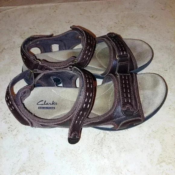 CLARKS Collection Brown Sandals Women's 7 - Picture 2 of 5